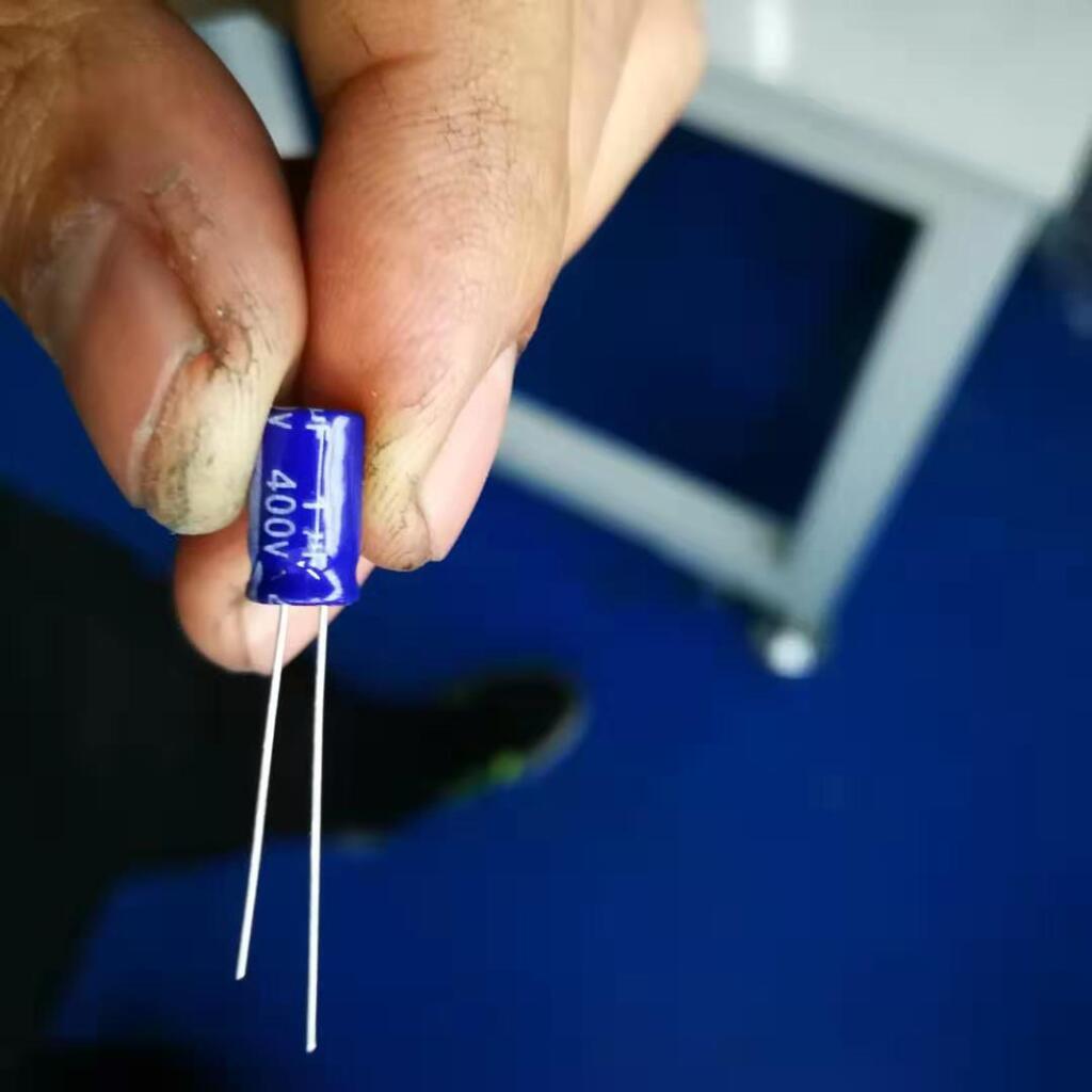 Aluminum Electrolytic Capacitor 400V1