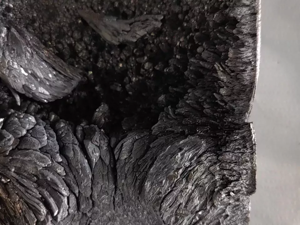 Dendritic Erbium Metal